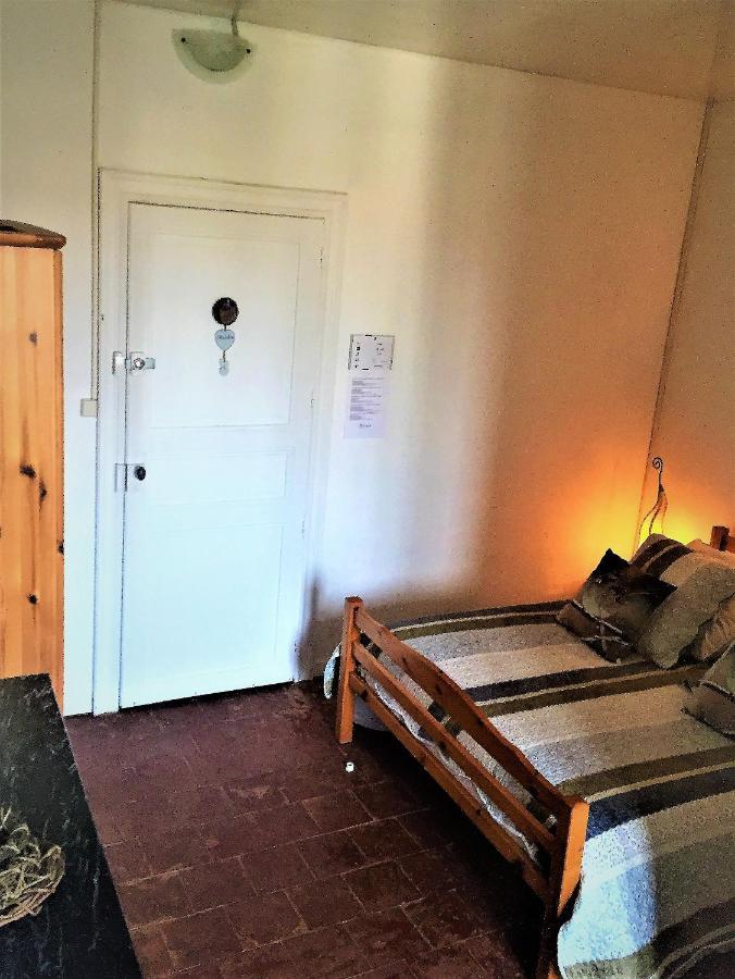 Le Neptune Le Somail Экстерьер фото